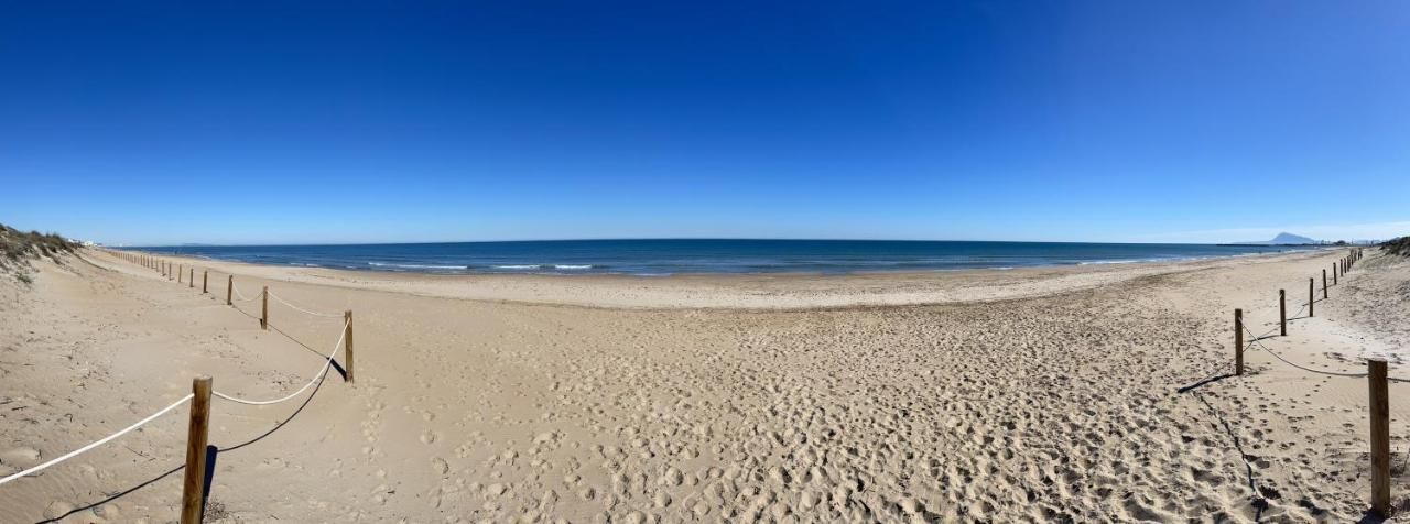 Beautiful Apartment With Pool Near The Beach Oliva Kültér fotó
